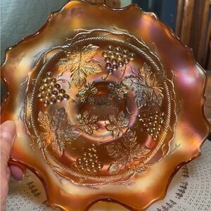 ✨ Vintage Fenton Marigold Carnival Glass Bowl – Grape & Cable Ruffled ✨